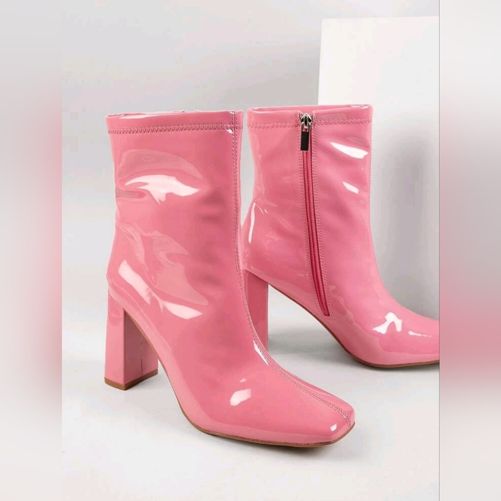 Pink booties 💗 - Picture 2 of 3